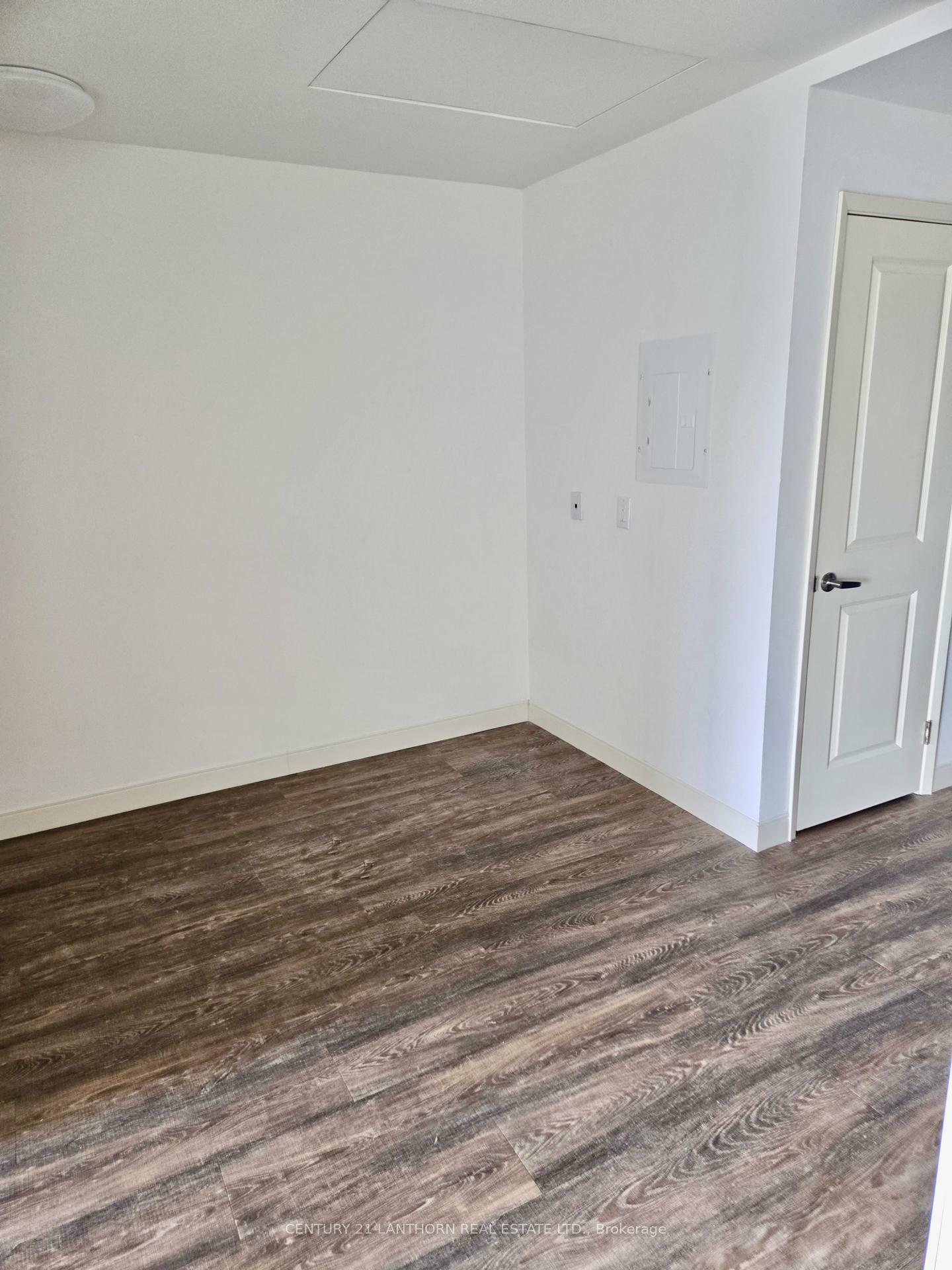 Photo de la propriété: 135 Station Street S 504 ON K8N 2S9