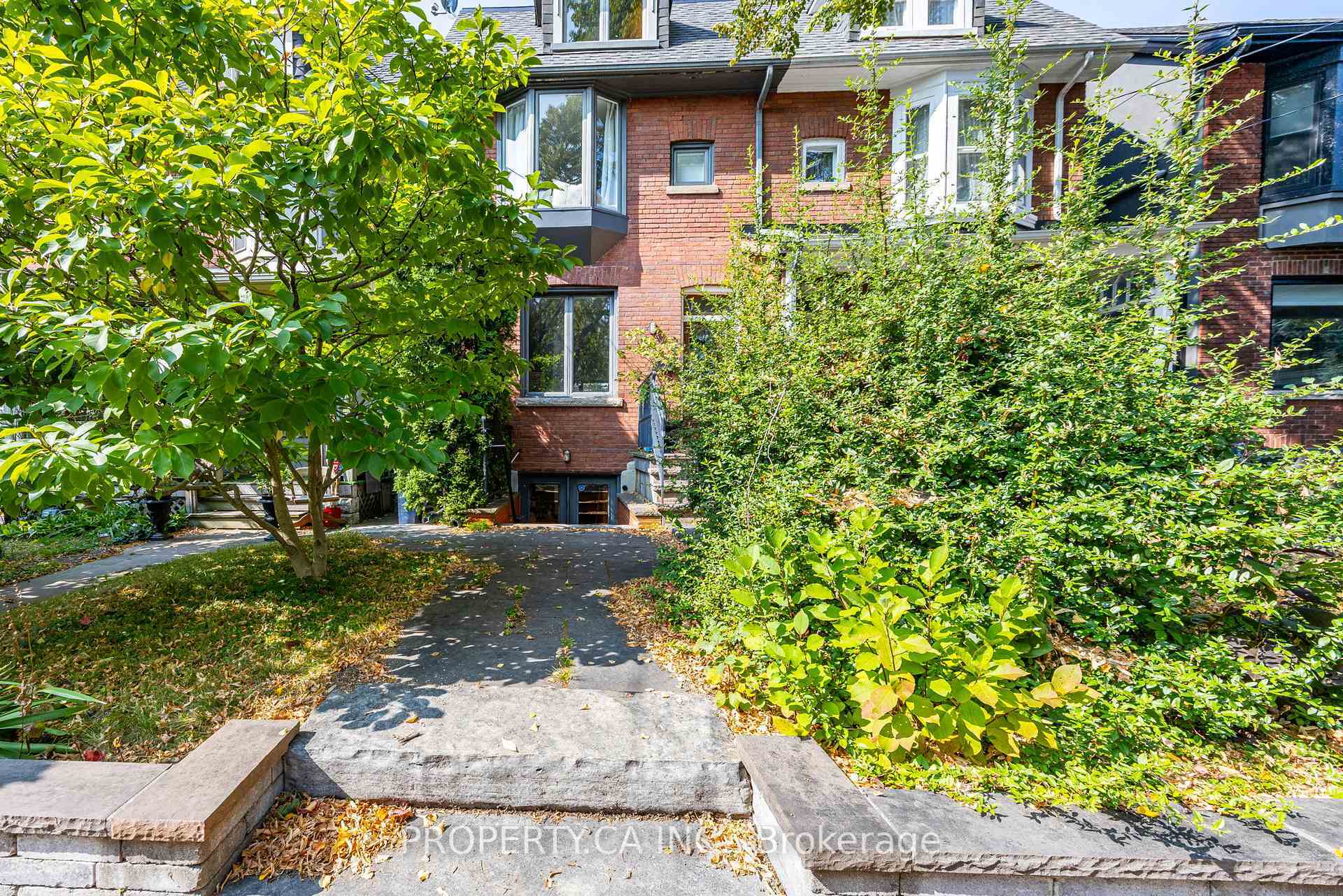 Property Photo:  14 Bellwoods Avenue  ON M6J 2P4 