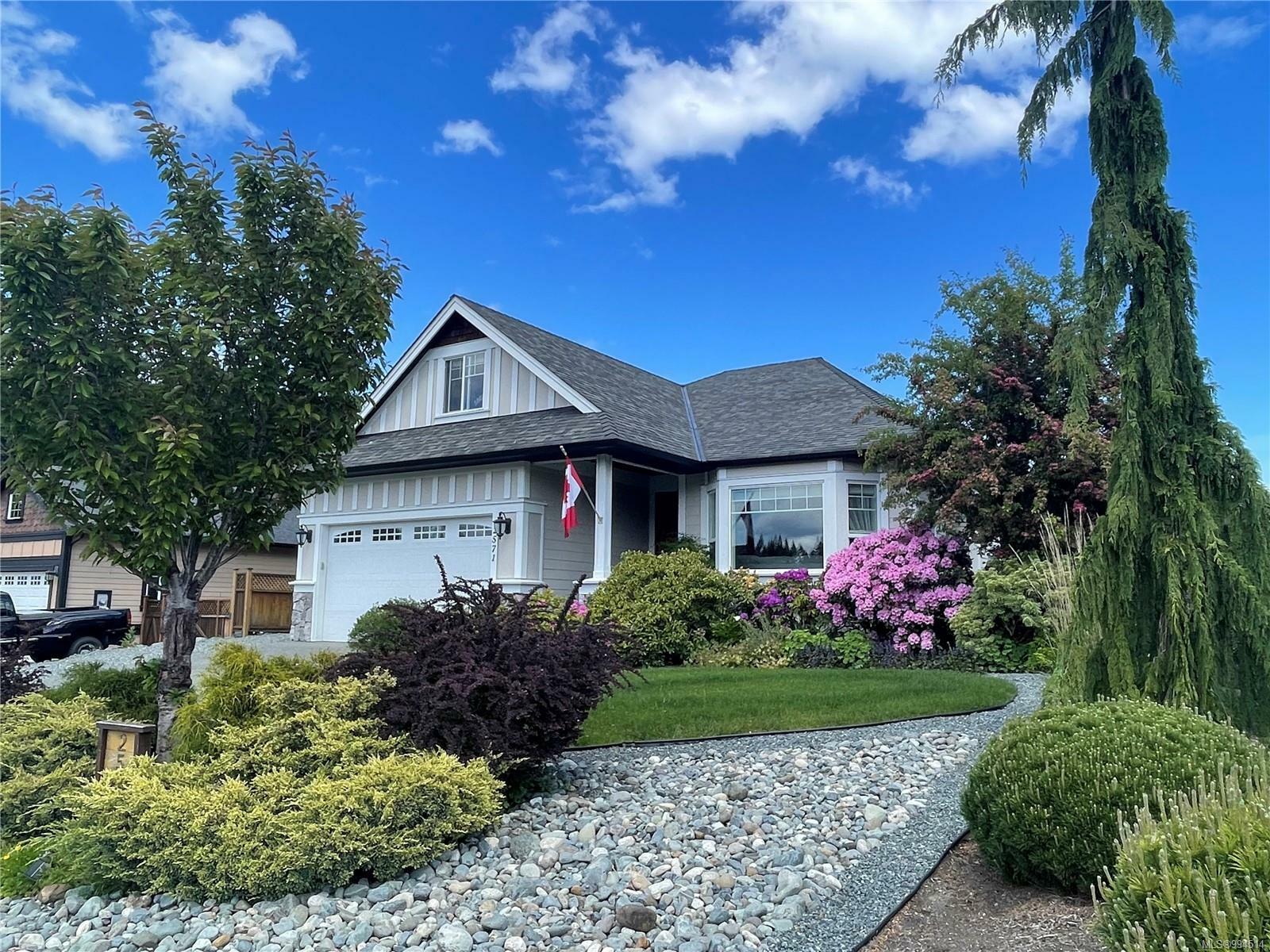 Property Photo: 2571 McClaren Rd BC V0R 2P1