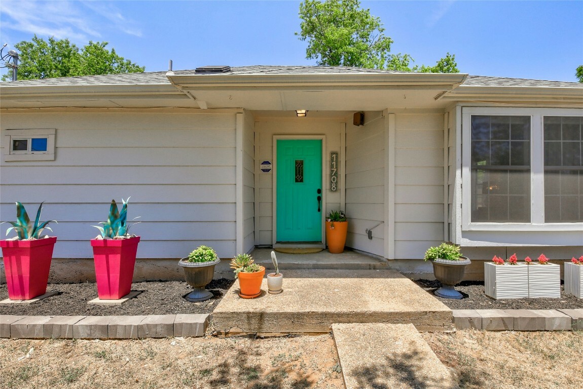 Property Photo: 11708 Hornsby Drive TX 78753