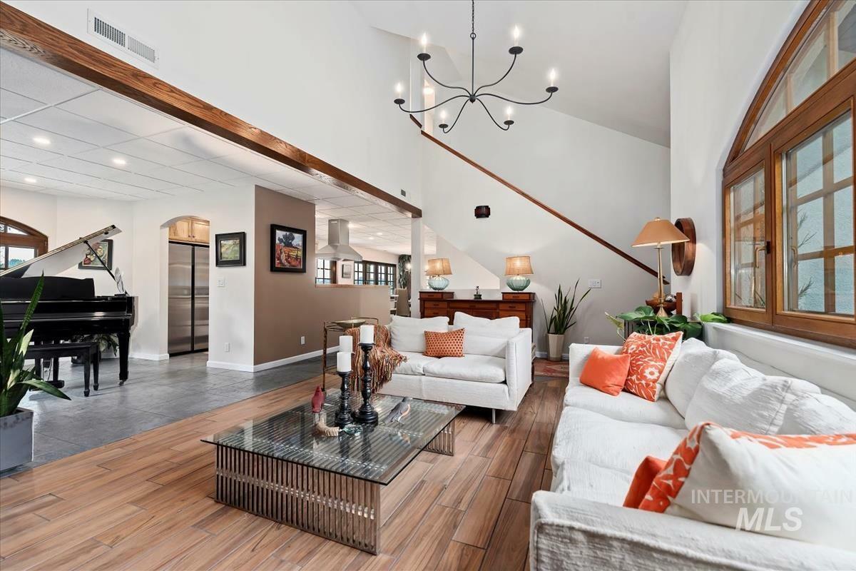 Property Photo: 23215 Freezeout Rd ID 83607