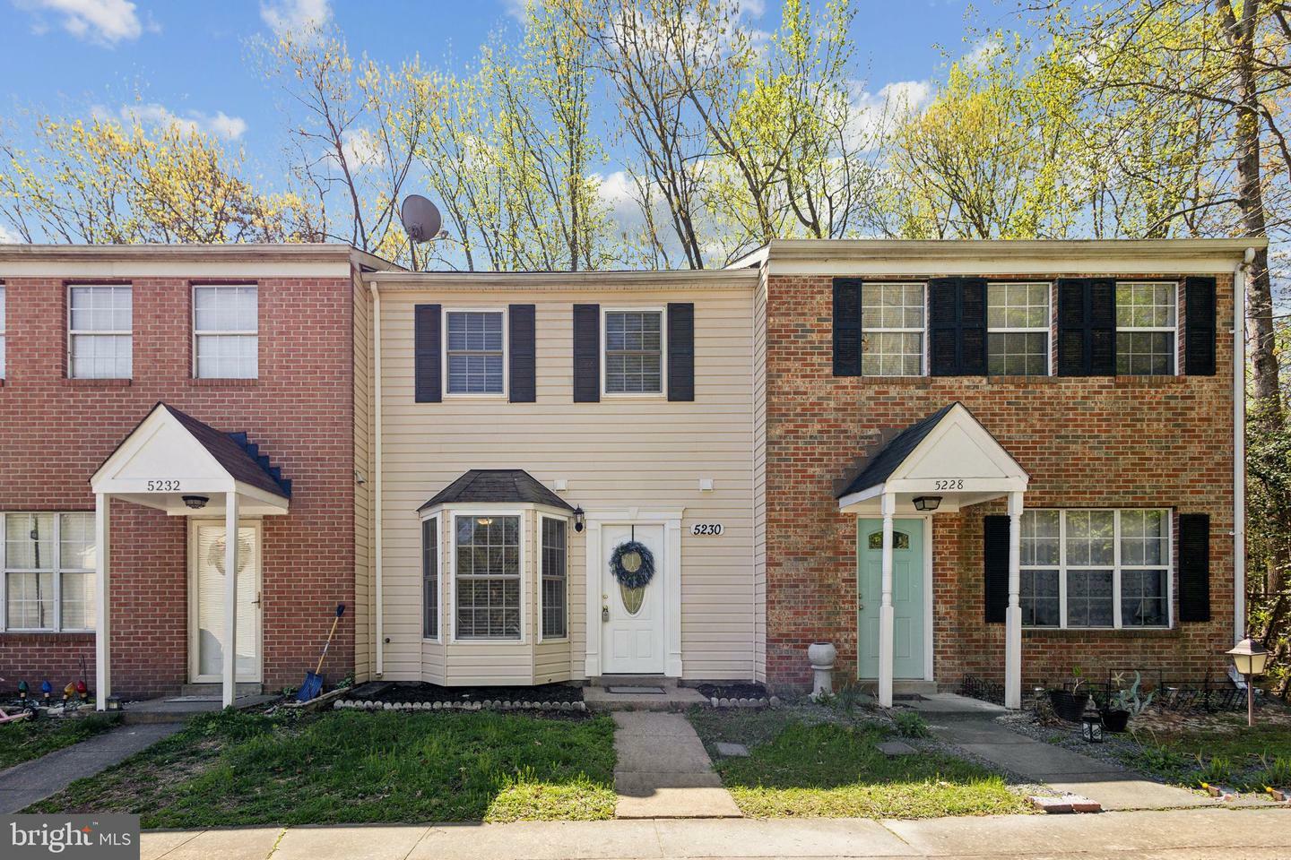 Property Photo: 5230 Creek Lane VA 22485