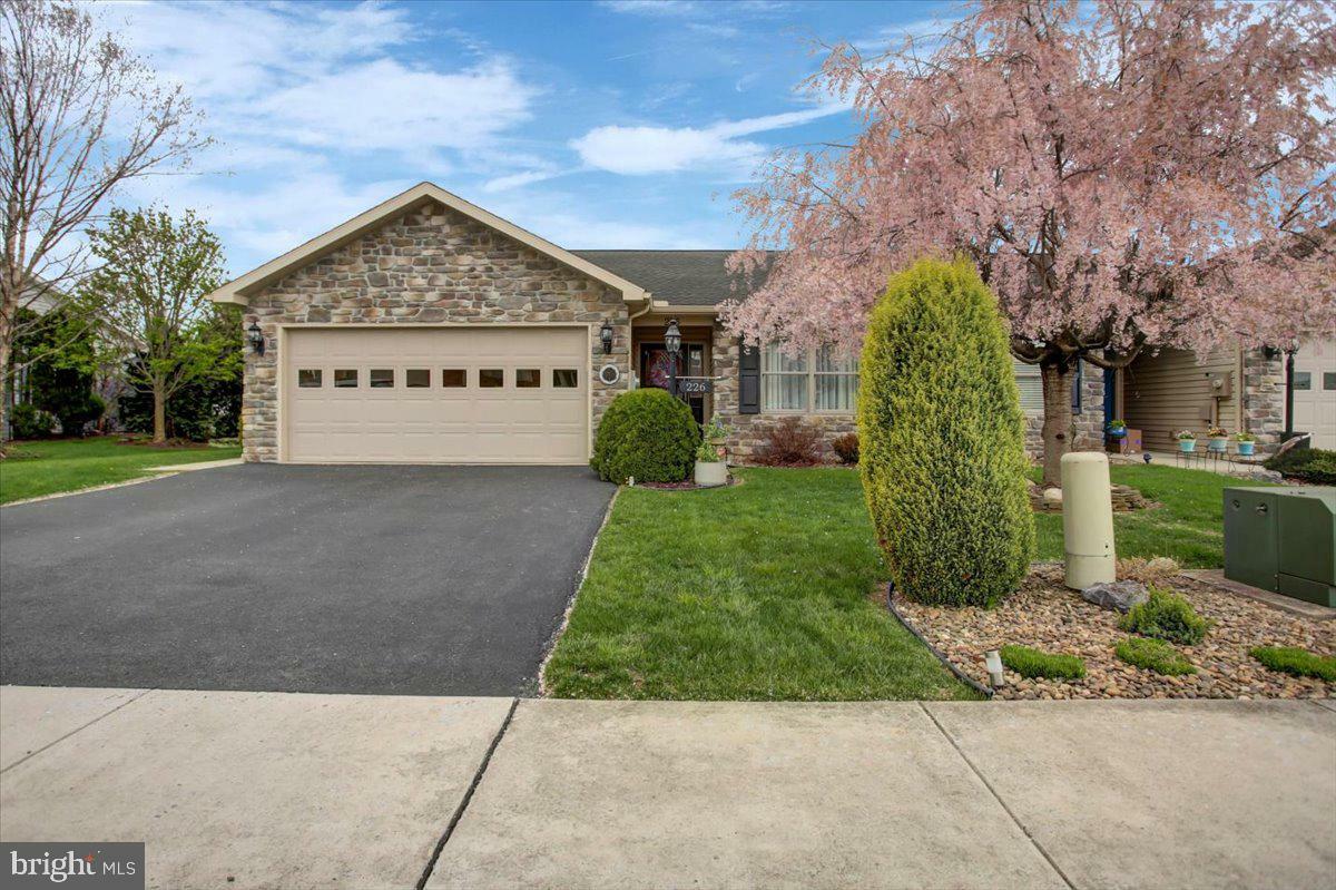 Property Photo: 226 Matthew Drive PA 17201