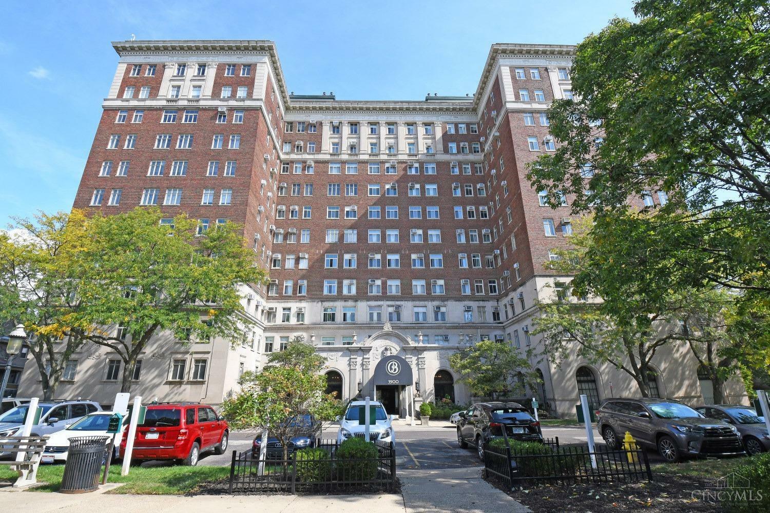 Property Photo: 3900 Rose Hill Avenue OH 45229