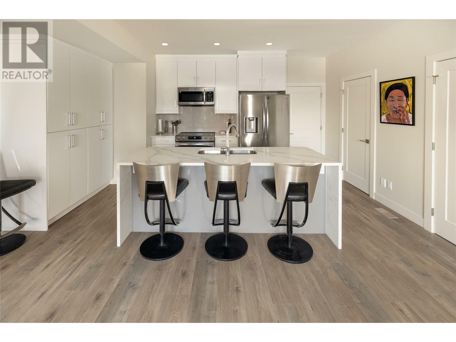 Property Photo: 115 Wyndham Crescent 23 BC V1V 1Z1