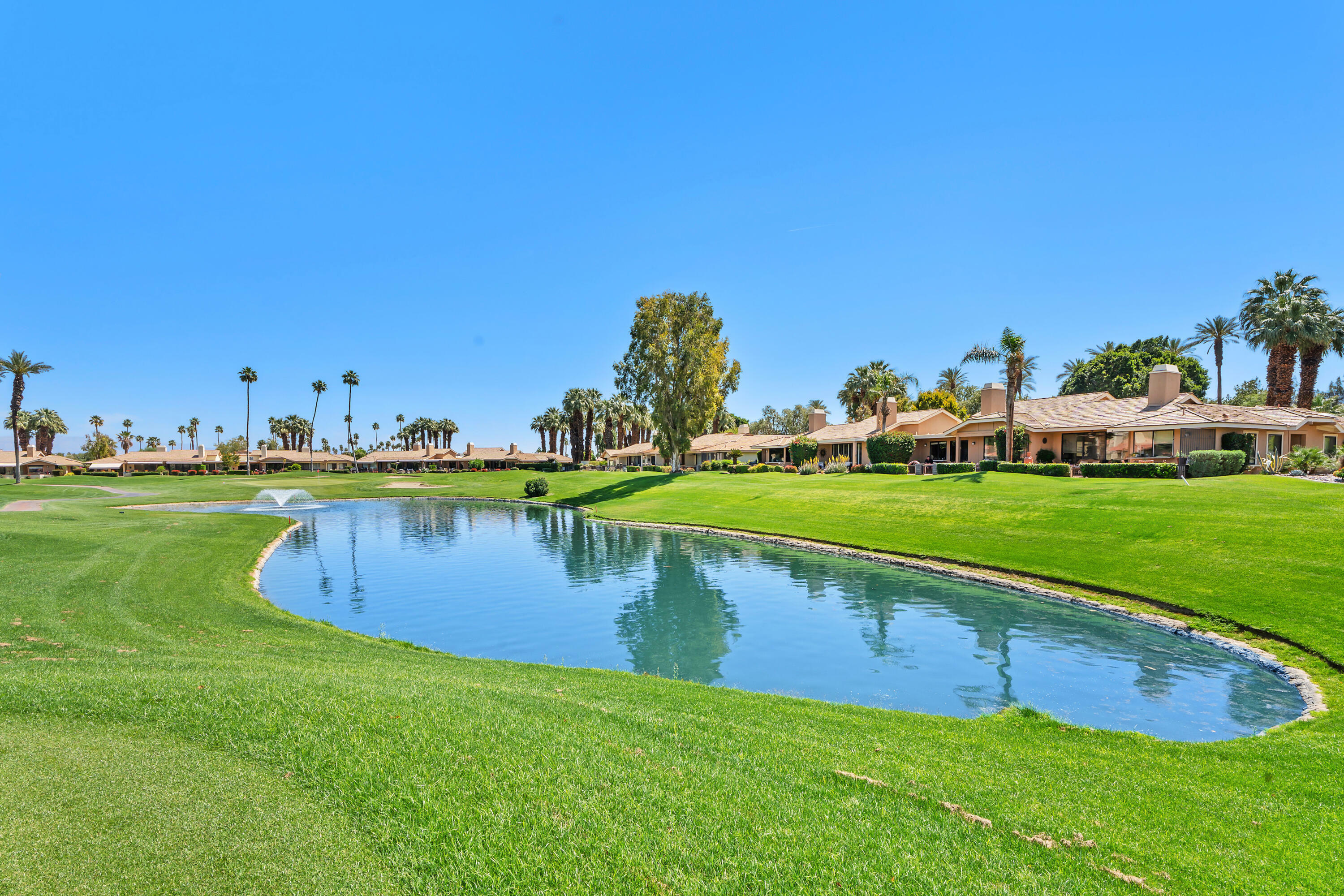 Property Photo: 265 Calle Del Verano CA 92260