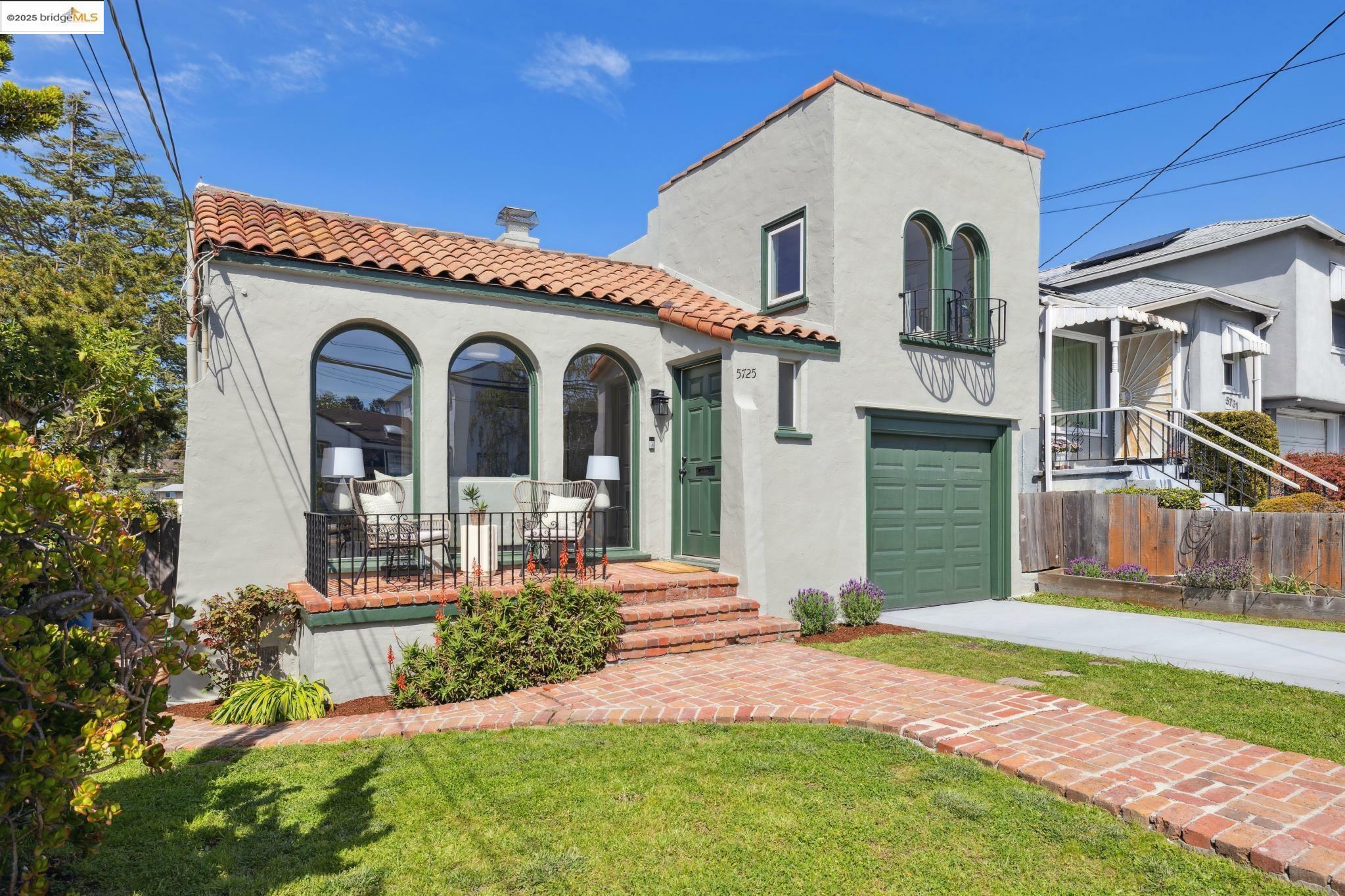Property Photo: 5725 Alta Punta Ave CA 94530