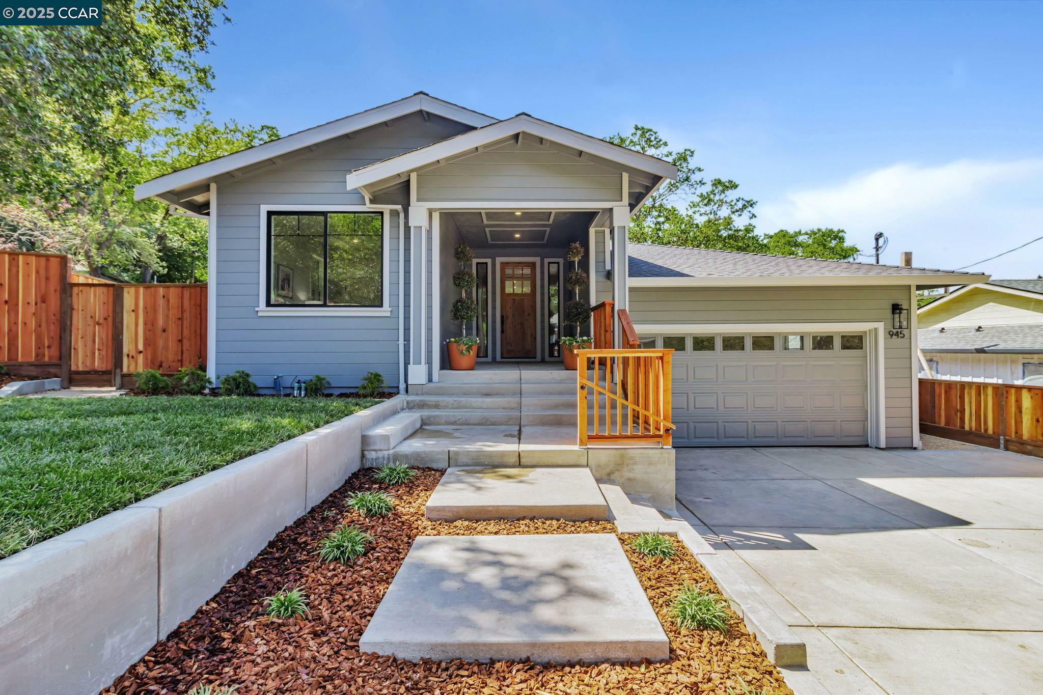 Property Photo:  945 Yorkshire Ct  CA 94549 