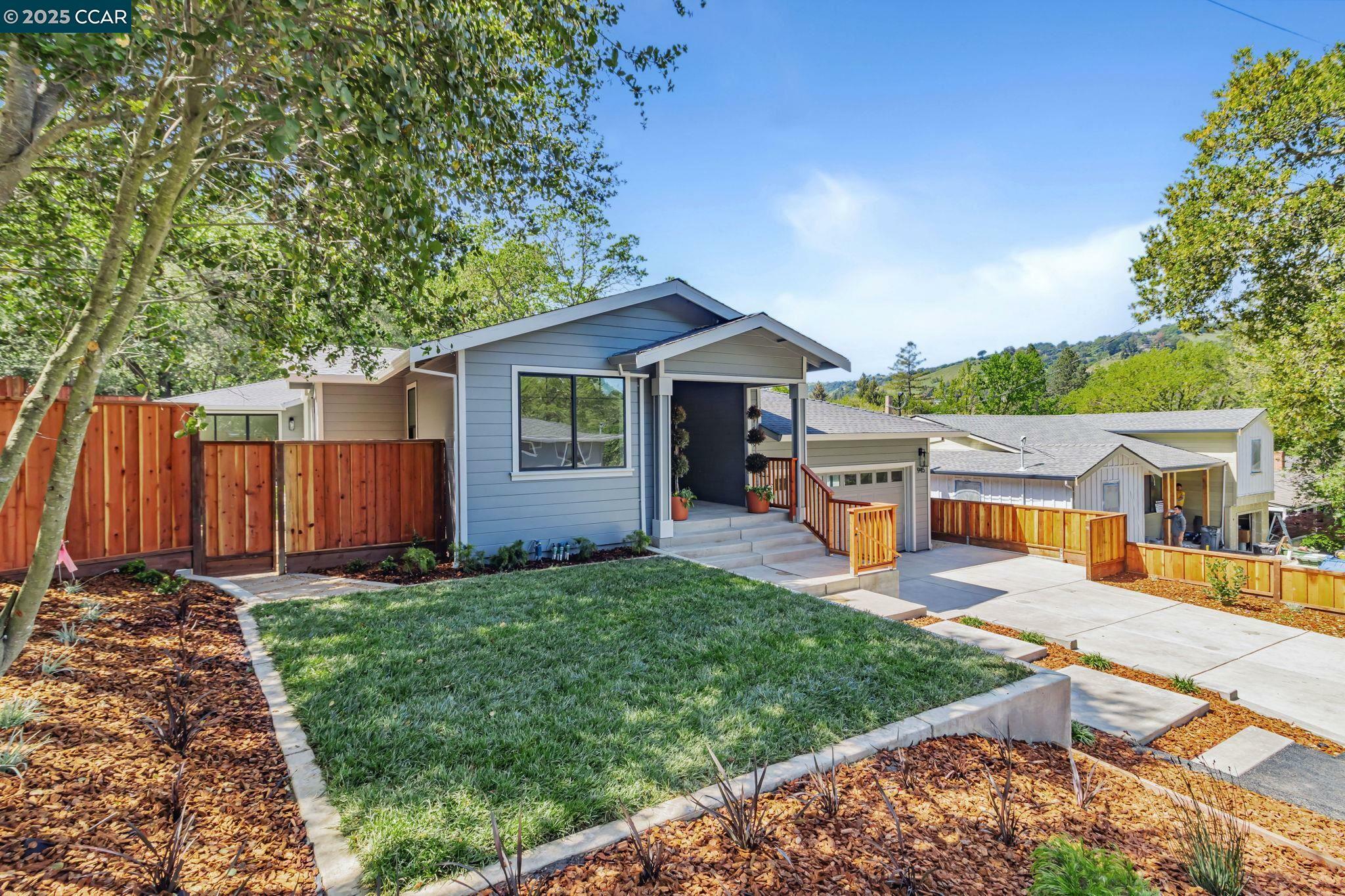 Property Photo: 945 Yorkshire Ct CA 94549