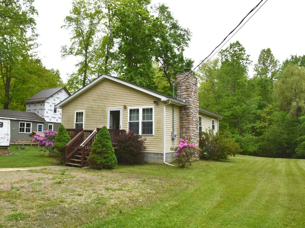 Property Photo: 1429 Quick Drive PA 16424