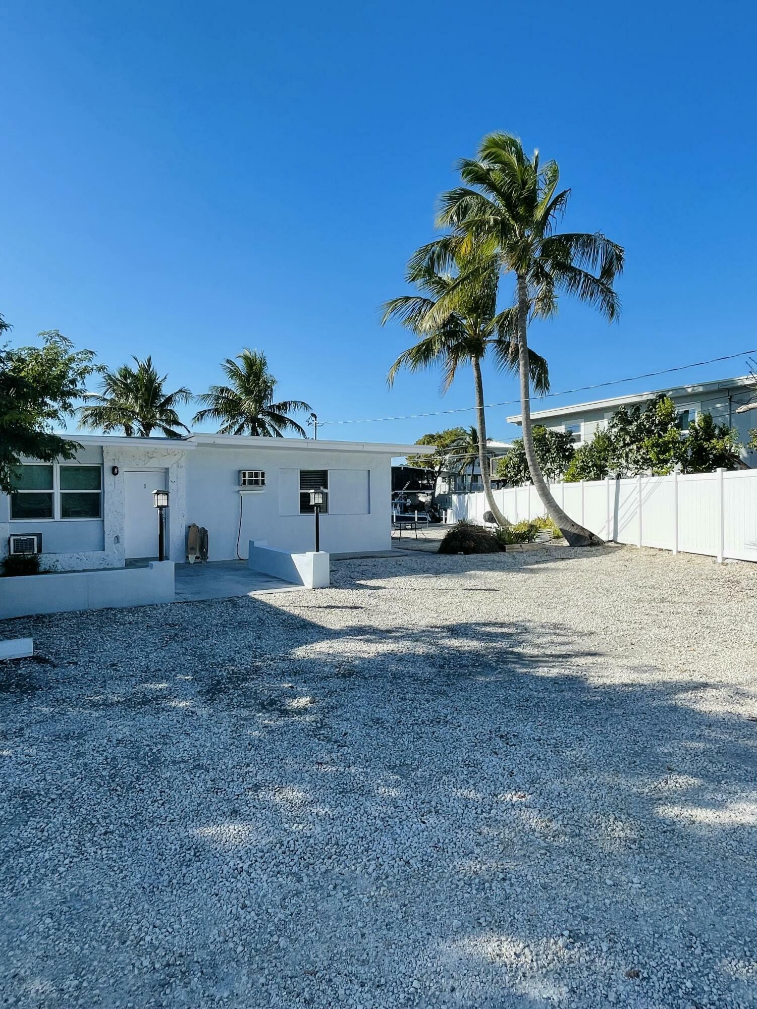 Property Photo: 195 Gardenia Street 6 FL 33070