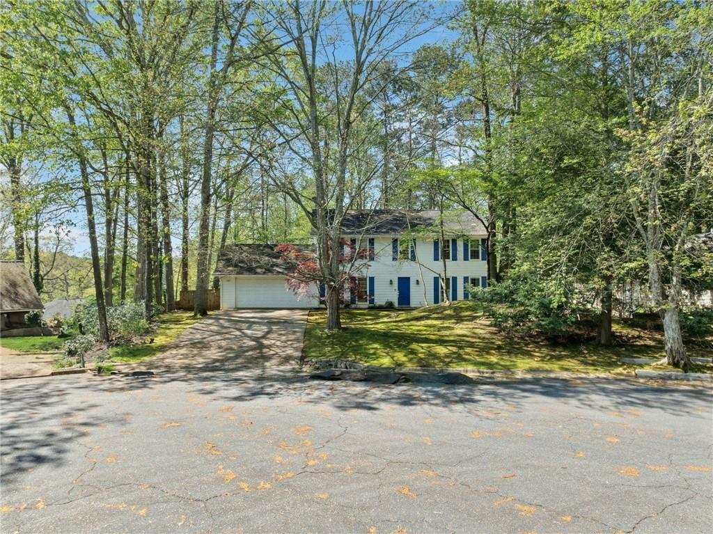 Property Photo: 985 Lake Haven Court GA 30076