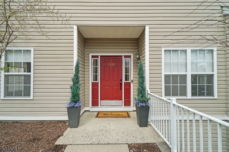 Property Photo: 1510 Vista Ter 1510 NJ 07442
