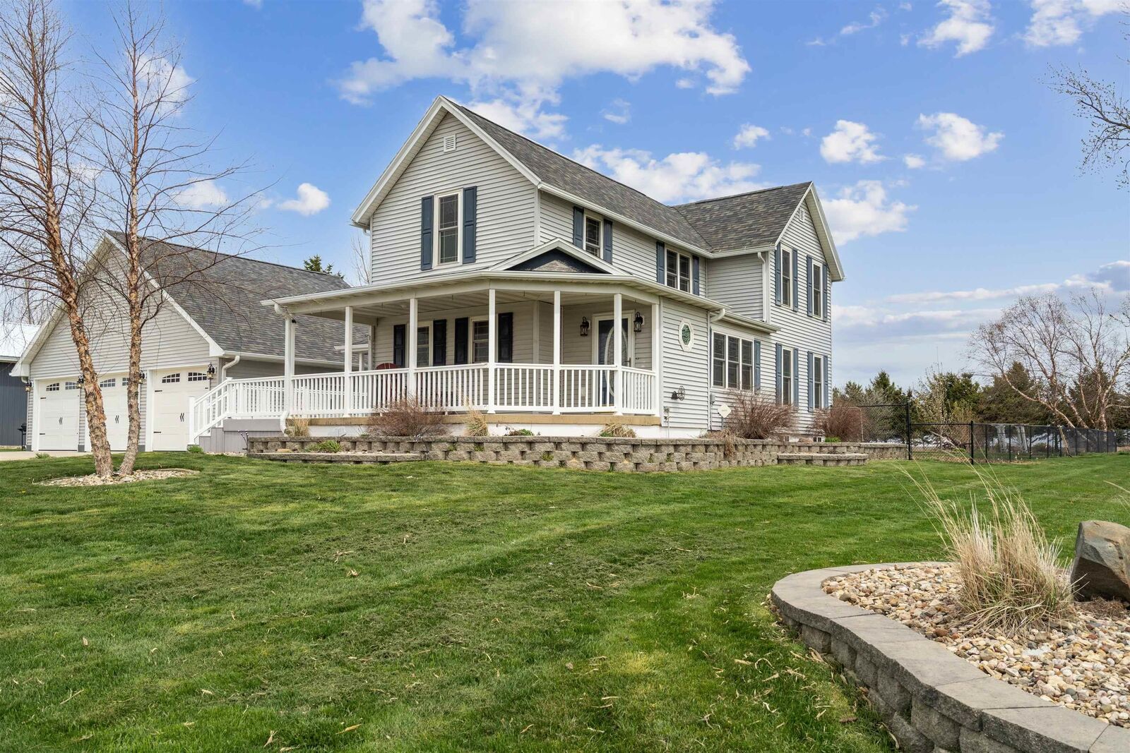 Property Photo: 2195 108th St IA 50641