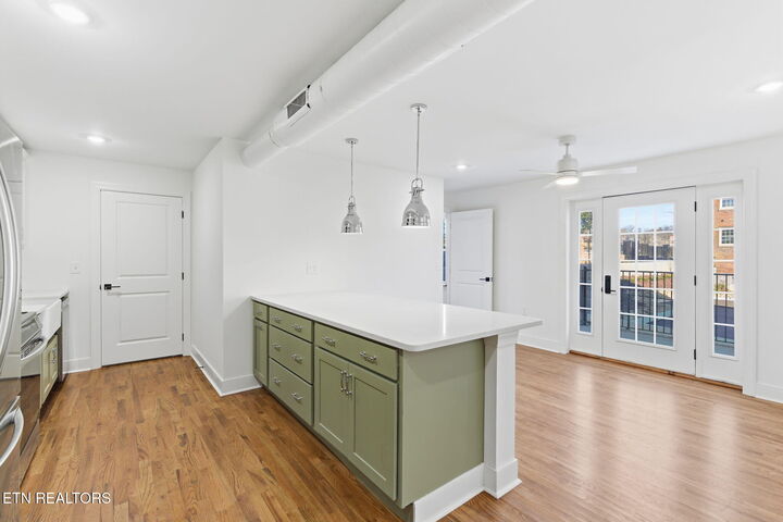 Property Photo:  E 2724 Magnolia Ave 102  TN 37914 