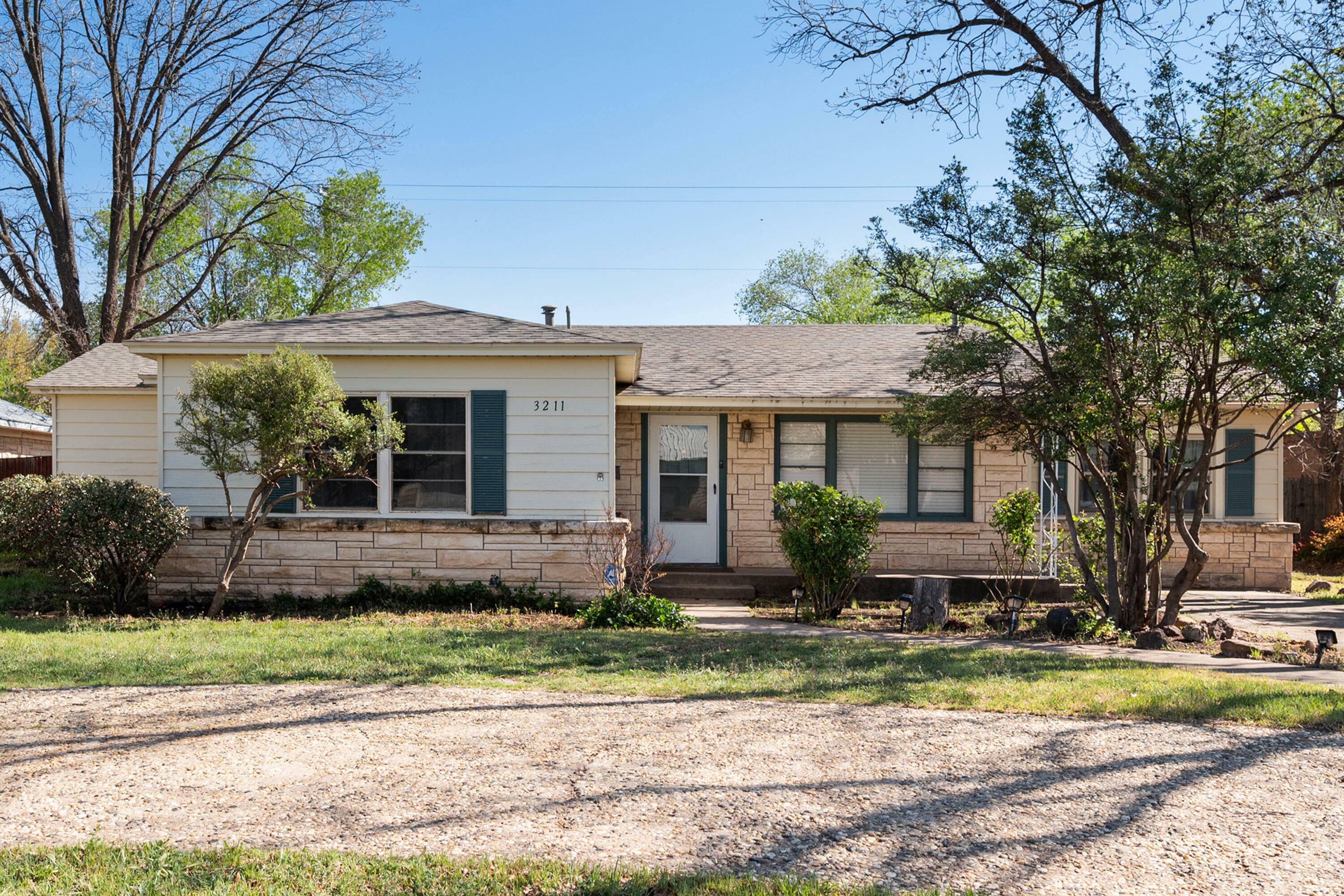 Property Photo: 3211 26th Street TX 79410