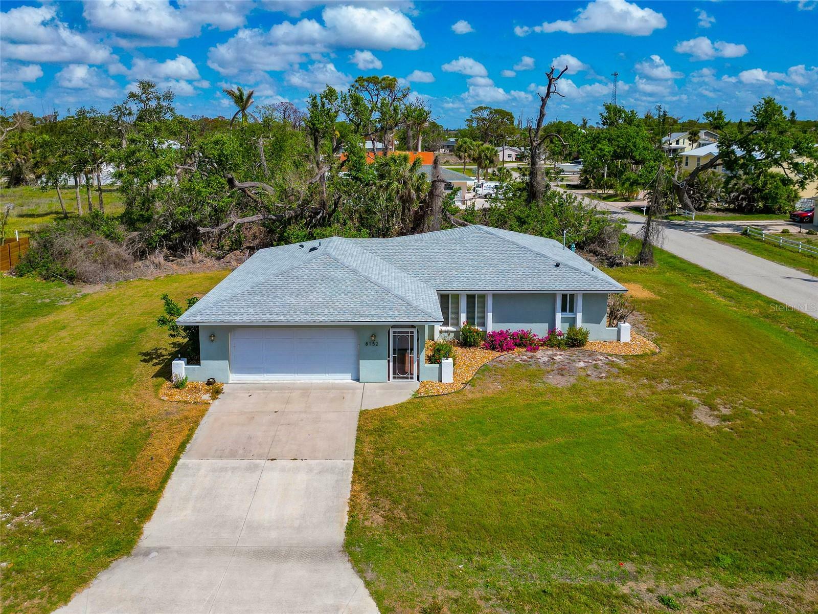 Property Photo: 8152 Seashell Street FL 34224