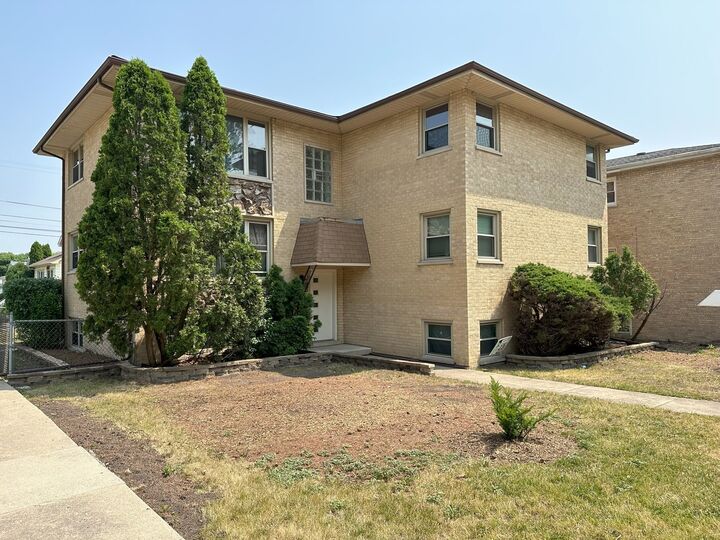 Property Photo: 6520 W Gunnison Street IL 60706