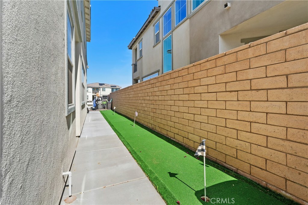 Property Photo: 43149 Portuale Court CA 92203