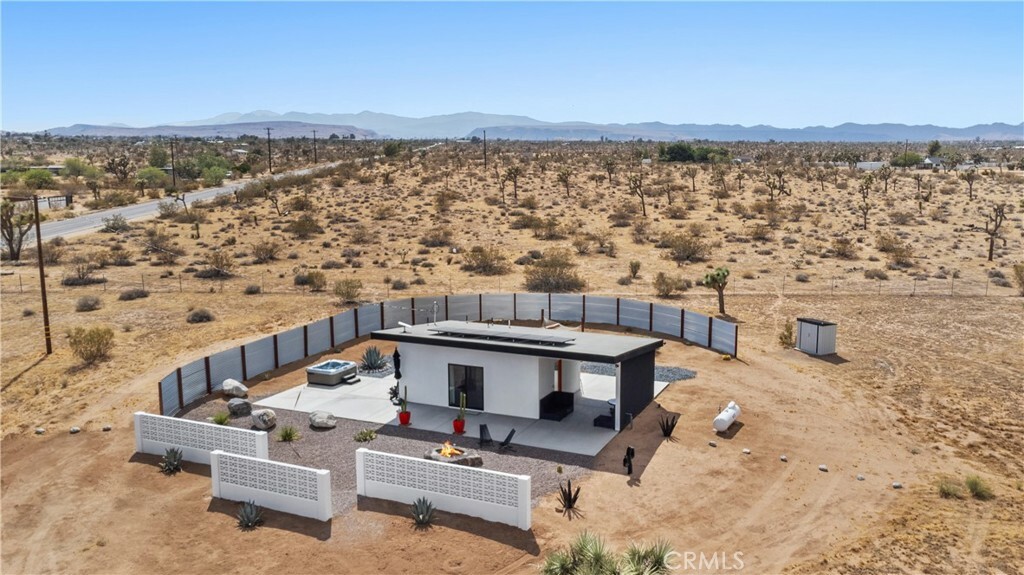 Property Photo: 59226 Aberdeen Drive CA 92284
