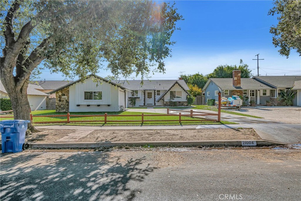 Property Photo: 21004 Lanark Street CA 91304