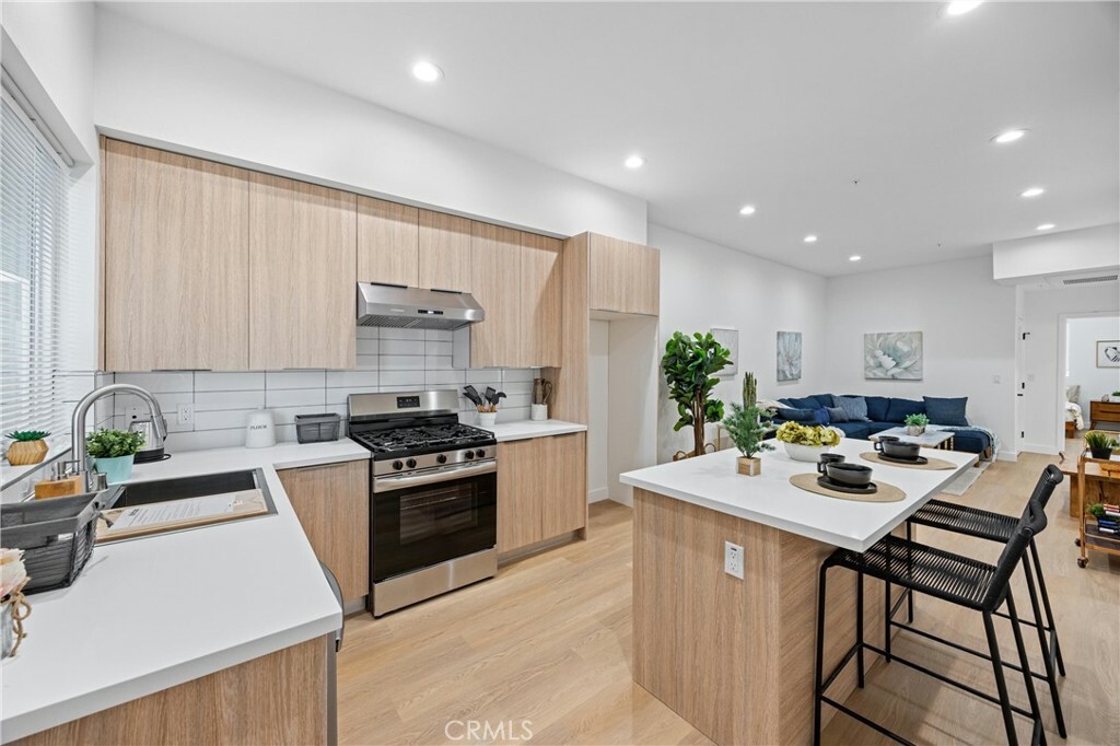 Property Photo: 13857 Leffingwell Road CA 90604