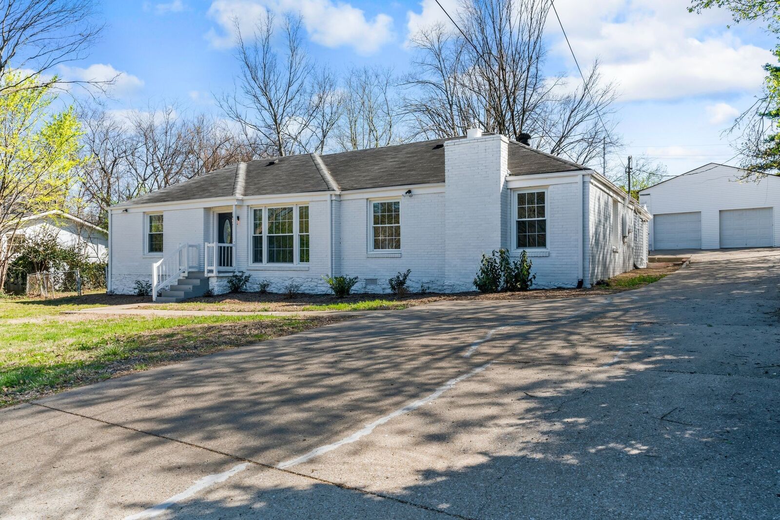 Property Photo:  509 Charles Dr  TN 37115 