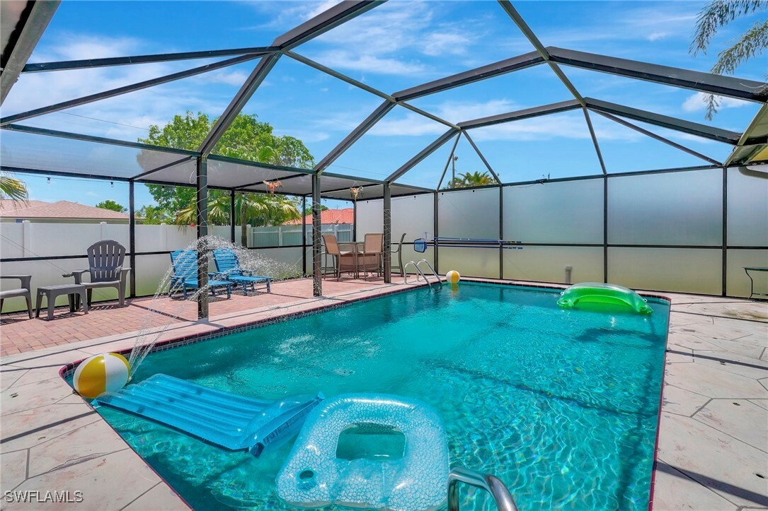 Property Photo: 2216 SE 8th Terrace FL 33990
