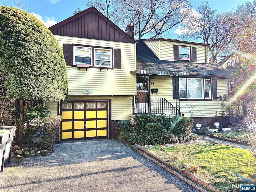 Property Photo: 14 Byrne Place NJ 07621