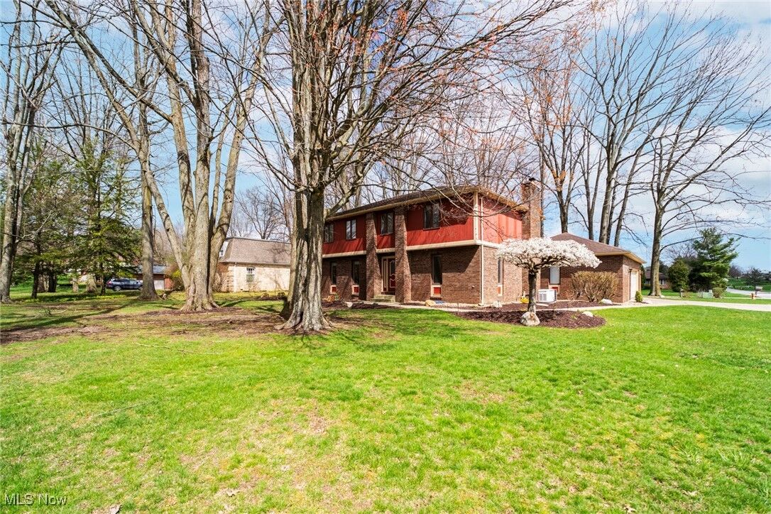 Property Photo:  6241 Saint Andrews  OH 44406 