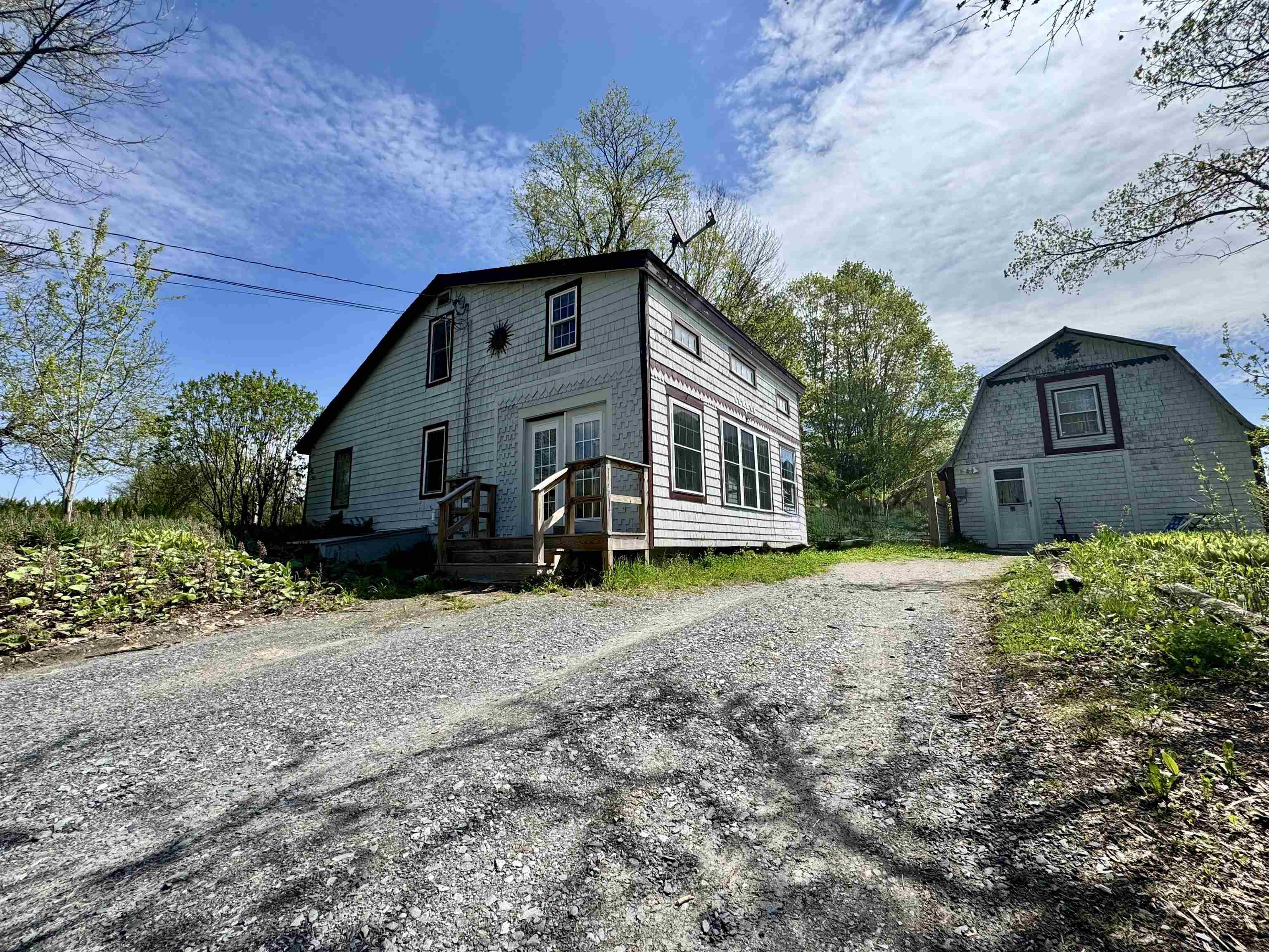 Property Photo: 405 Cross Road VT 05033