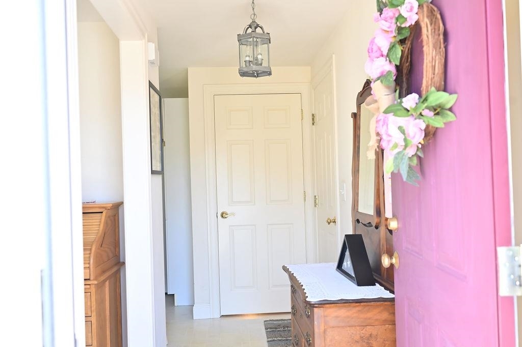 Property Photo: 1 Halsey Court NH 03052