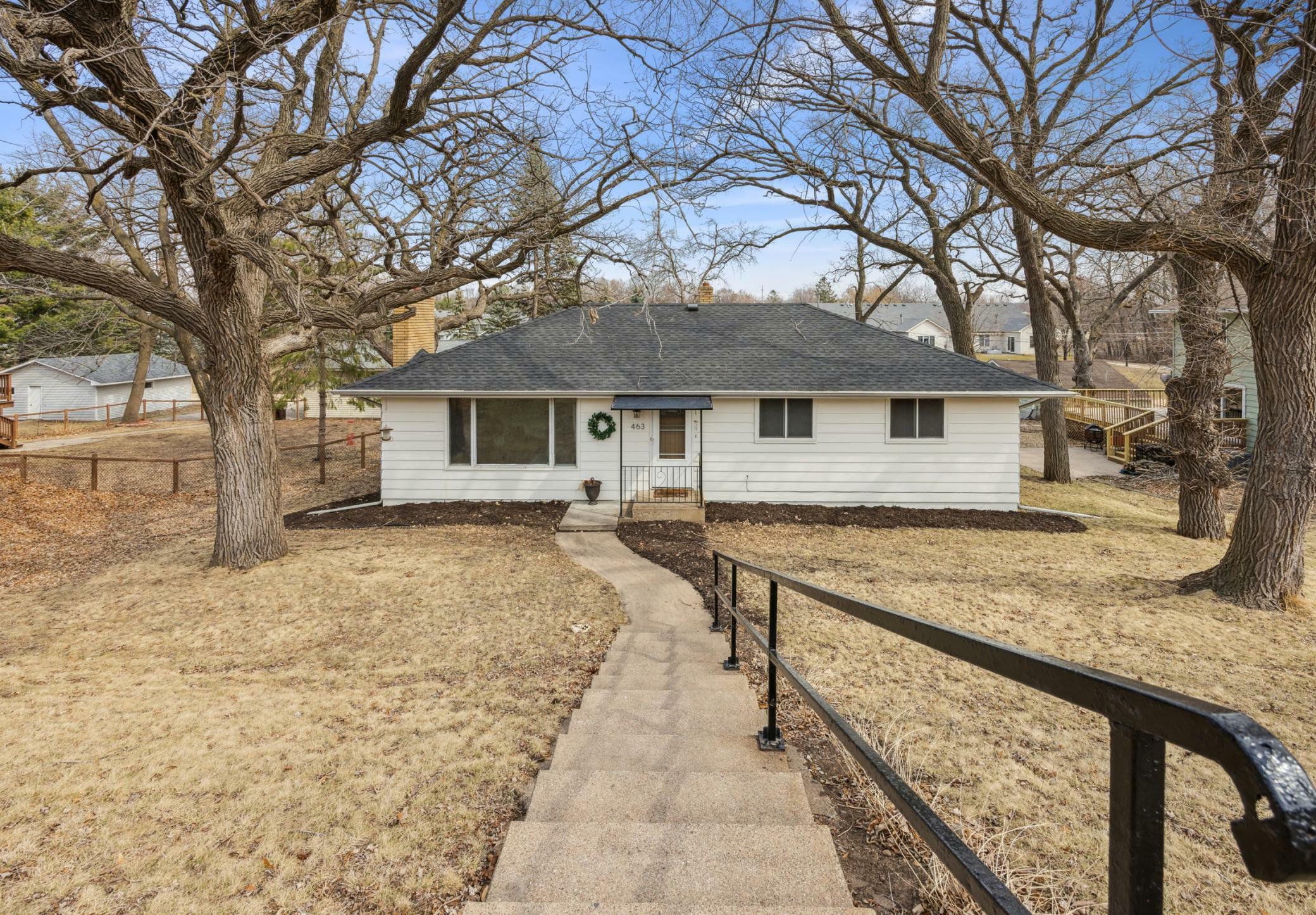 Property Photo: 463 Minnesota Street S MN 55003