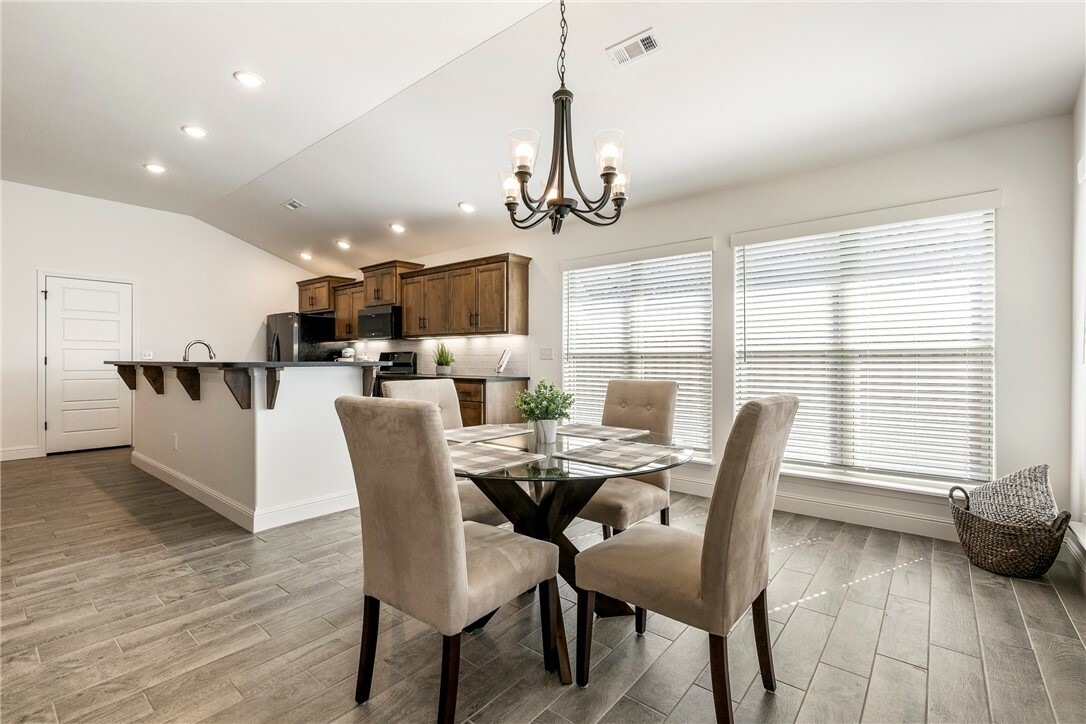 Property Photo: 2405 Armstrong Lane AR 72751