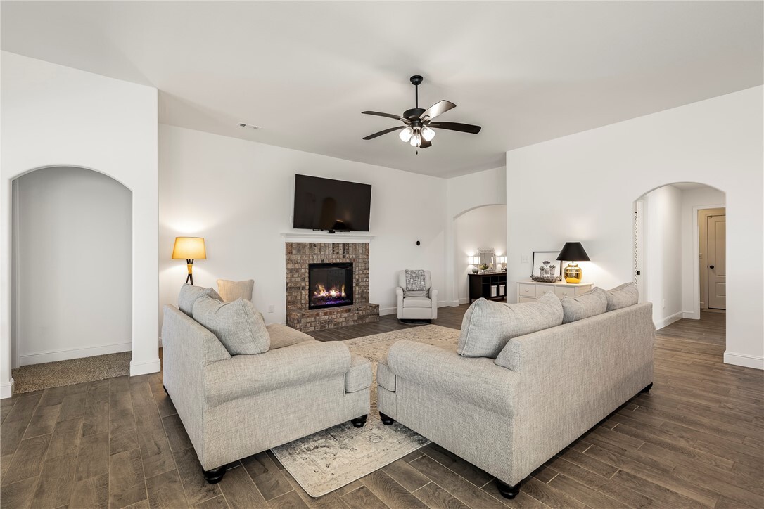 Property Photo:  2405 Armstrong Lane  AR 72751 