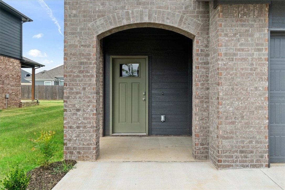 Property Photo: 1963 Larkspur Street AR 72762