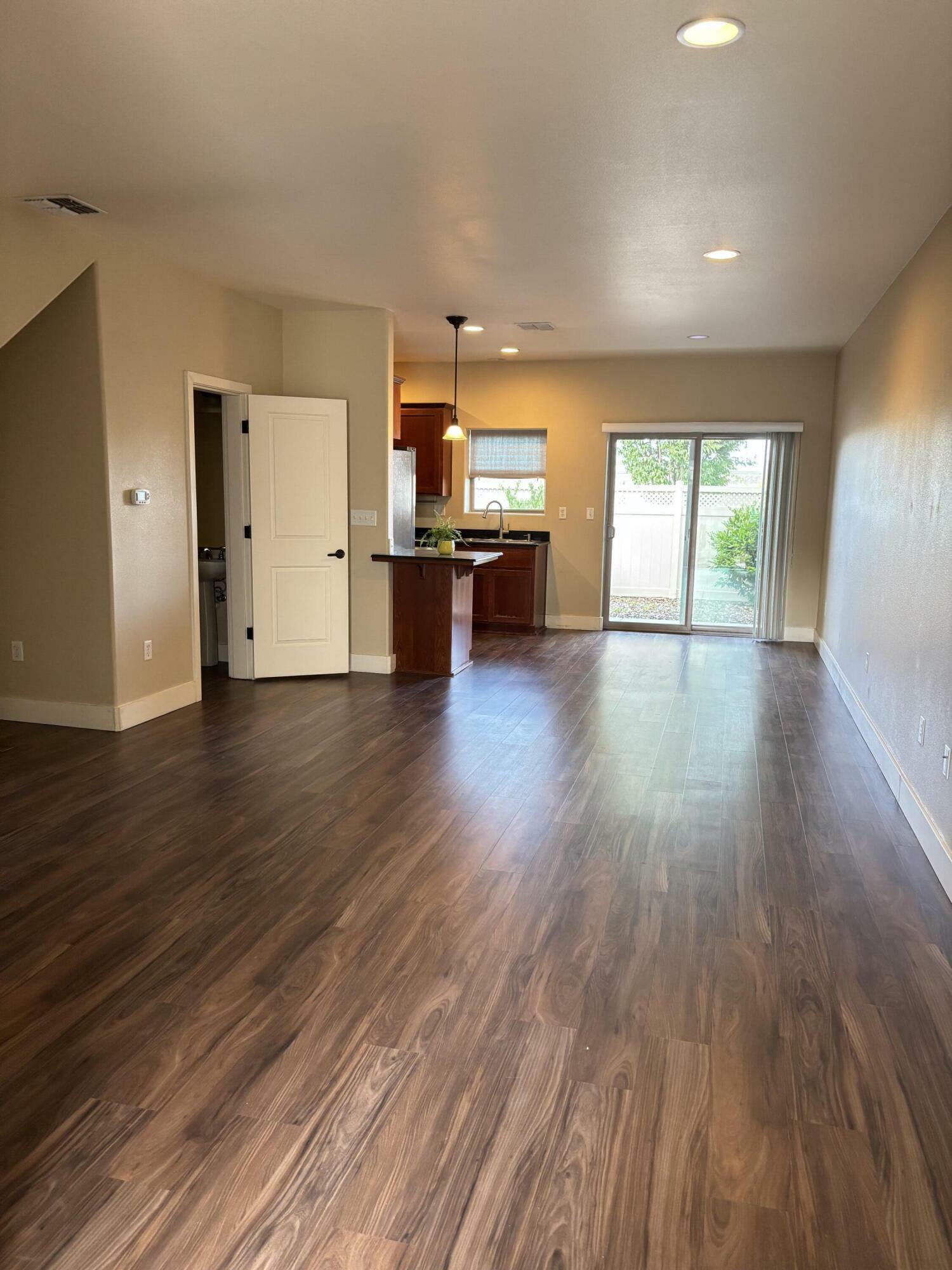Property Photo: 183 Logan Avenue OR 97502