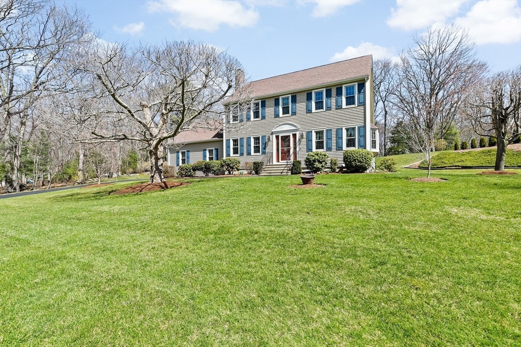 Property Photo:  19 Crestview Dr  MA 01756 