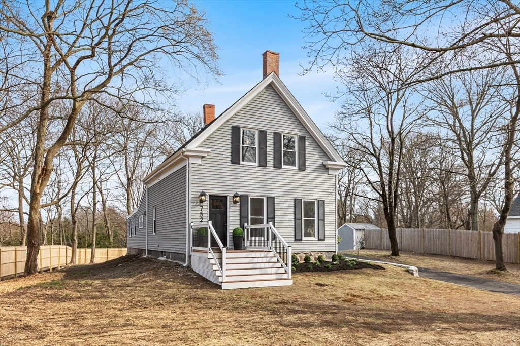 Property Photo: 752 Front St MA 02188