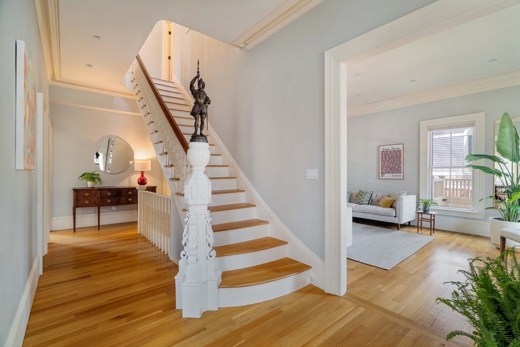 Property Photo:  378 Broadway  MA 02139 