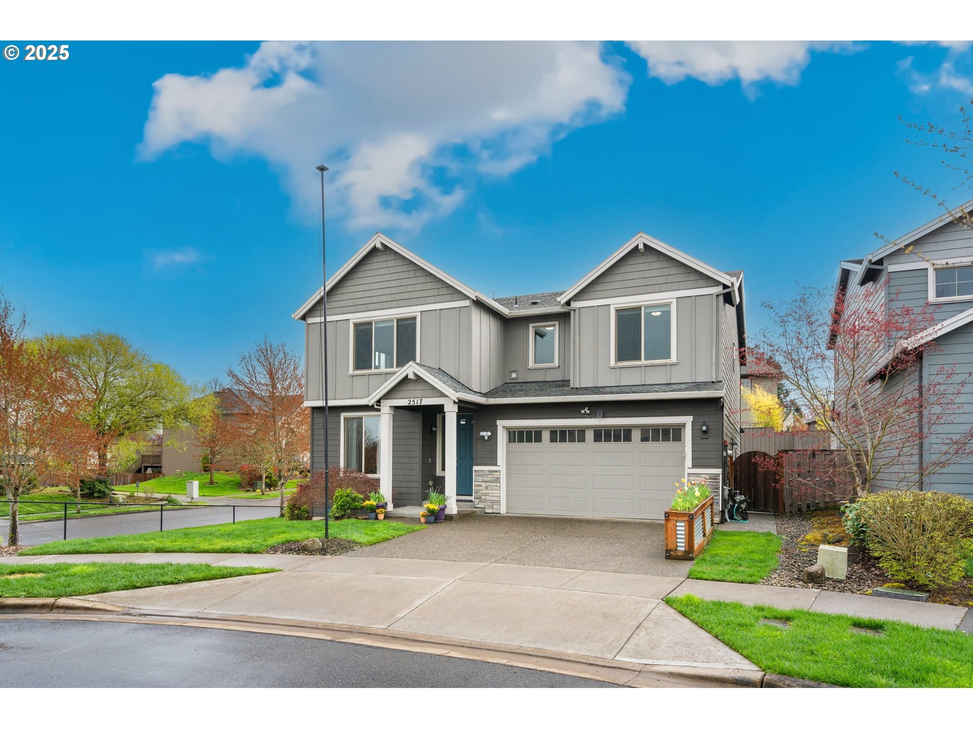 Property Photo: 2517 Sweetwood Ct OR 97116