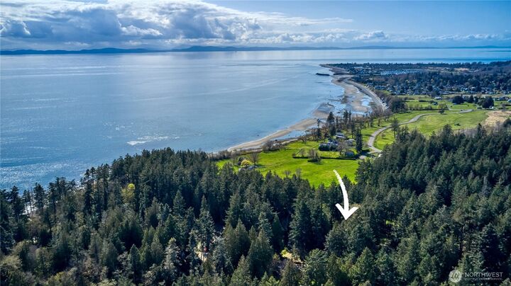 Property Photo:  713  Claire Lane  WA 98281 