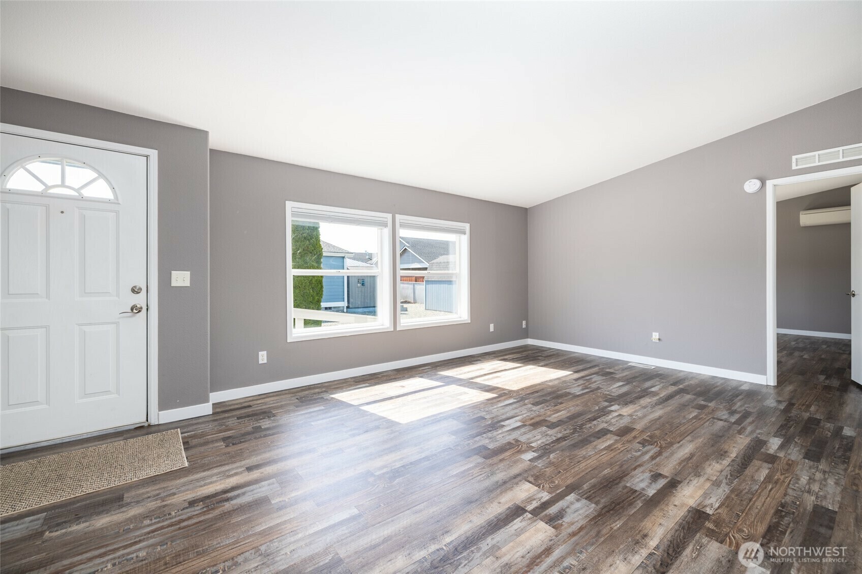 Property Photo: 896 Carriage Court 49 WA 98284