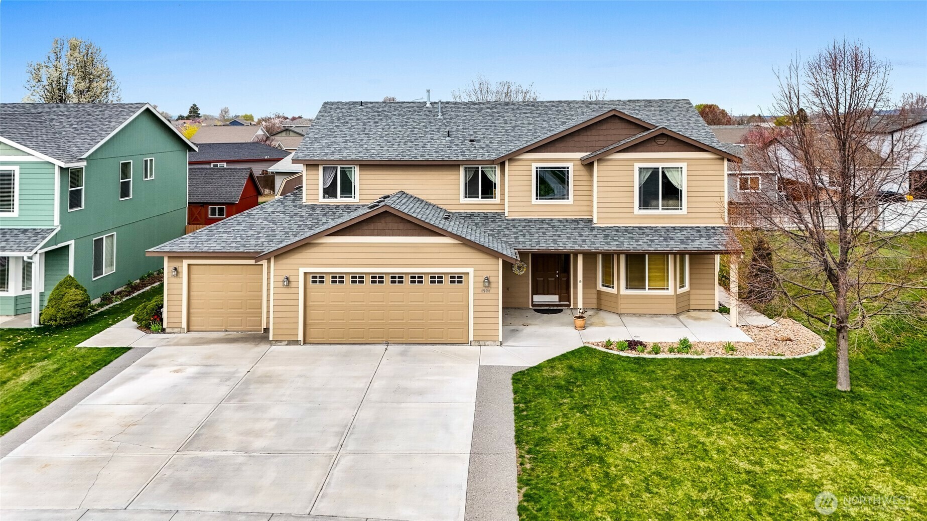 1904 S Stirling Avenue  Moses Lake WA 98837 photo