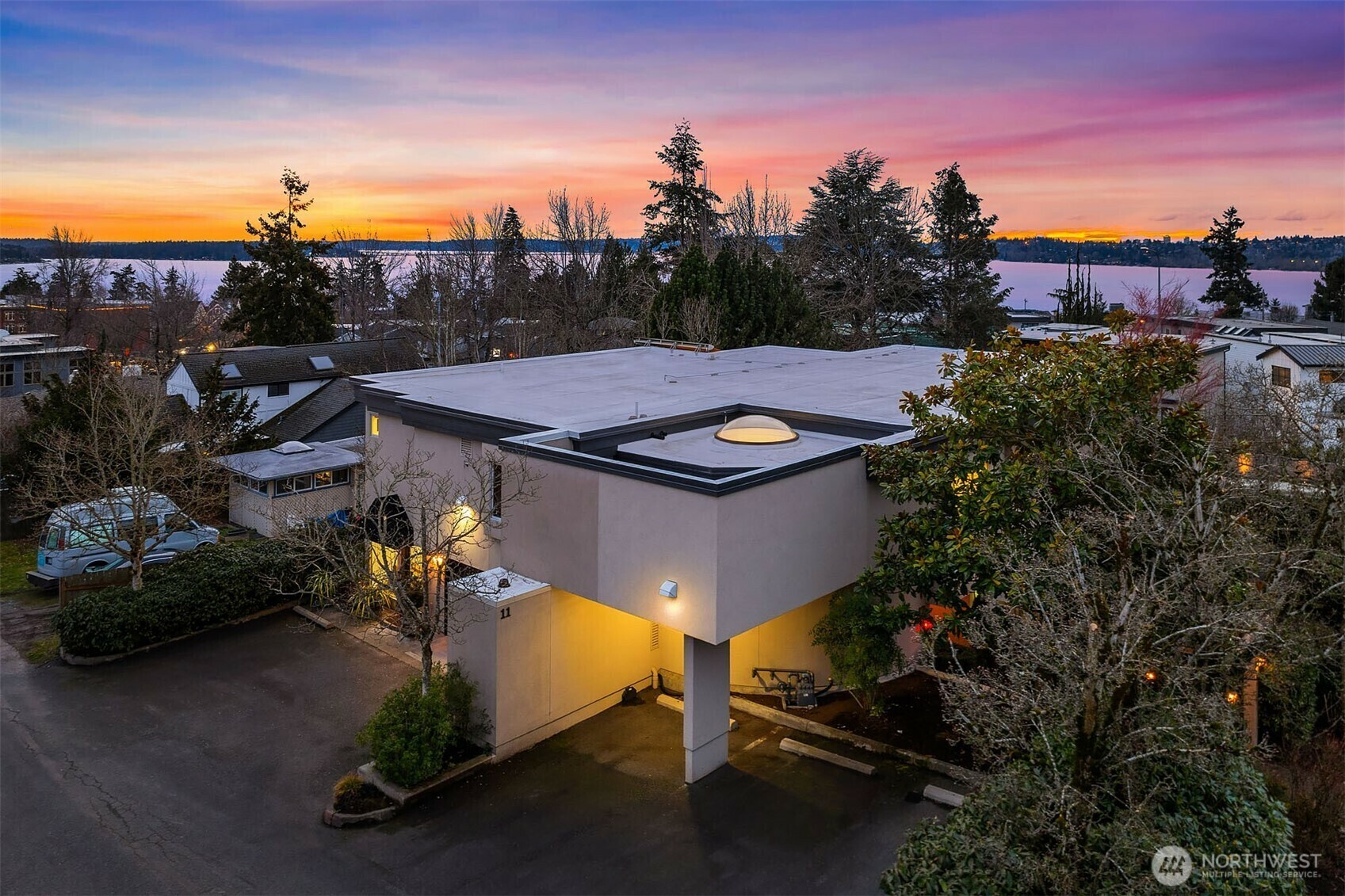 Property Photo: 7 10th Avenue WA 98033
