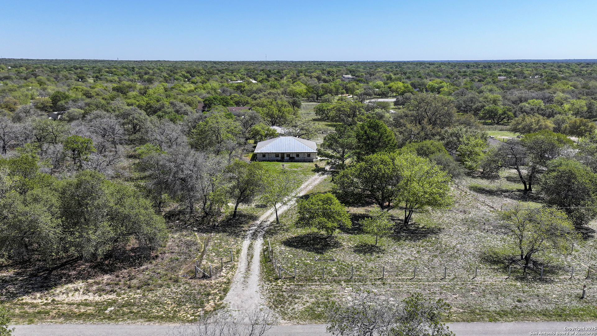 Property Photo: 904 Eagle Creek TX 78114