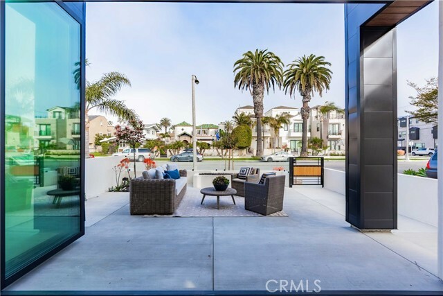 Property Photo: 520 8th Street CA 92648