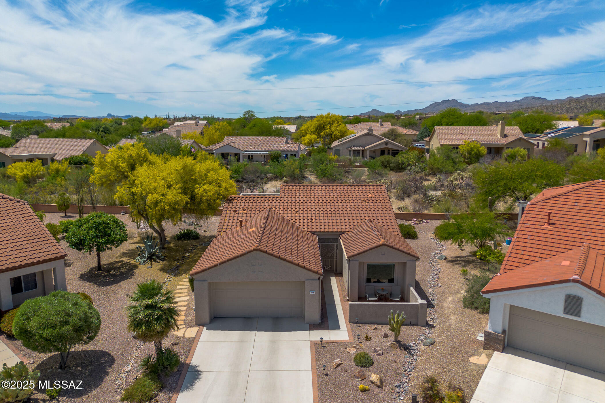 879 E Willow Bend Place  Oro Valley AZ 85755 photo