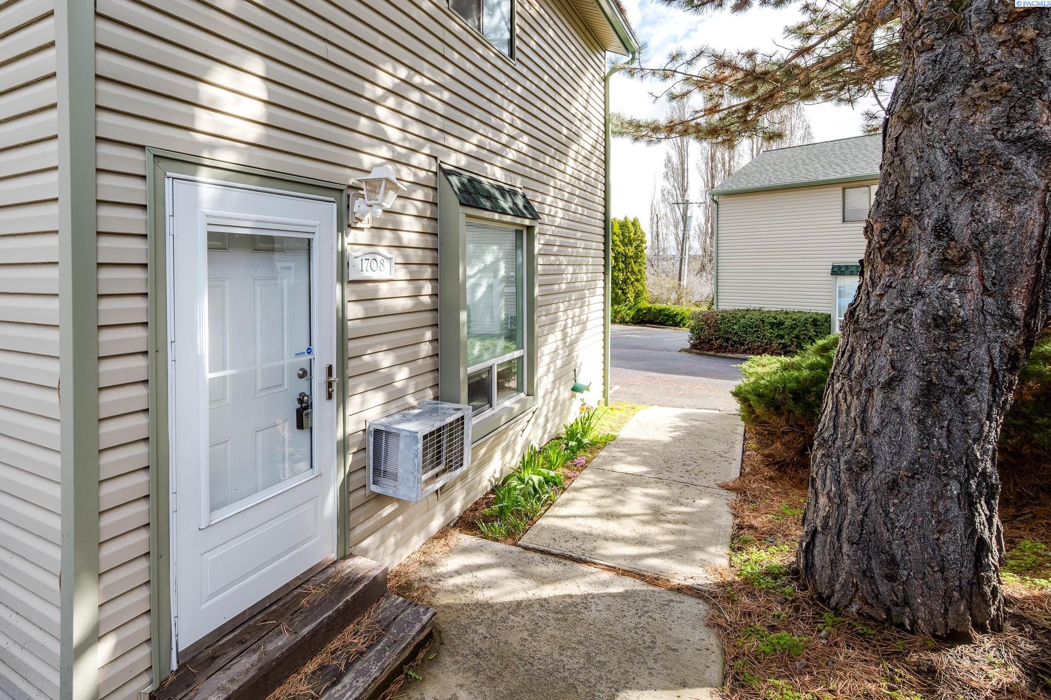 1708 NW Lamont St  Pullman WA 99163 photo