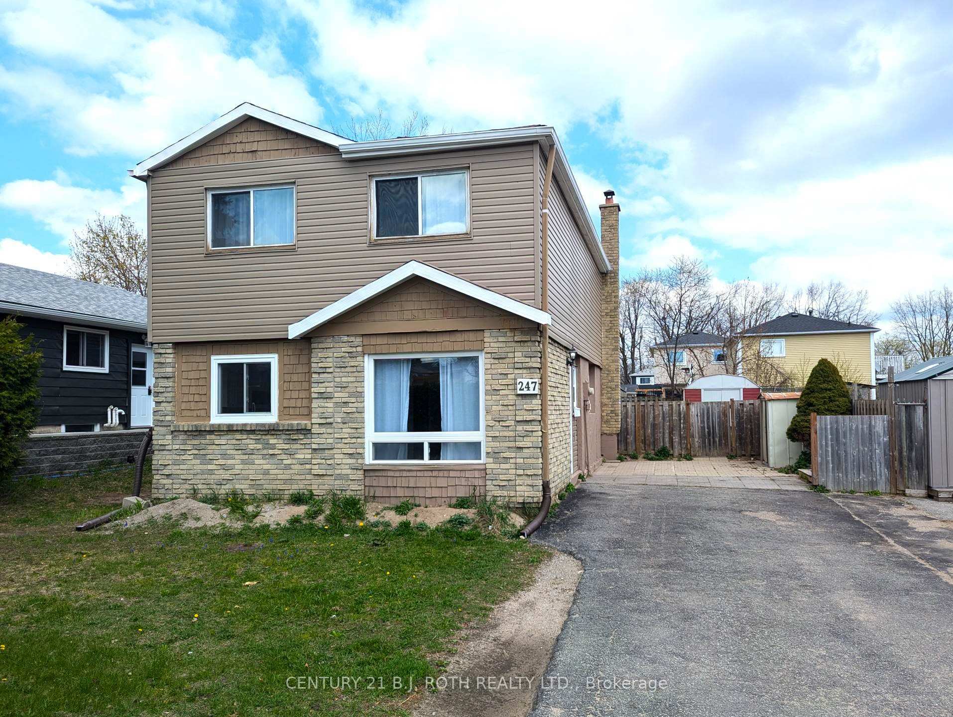 Property Photo: 247 Letitia Street ON L4N 4Y7